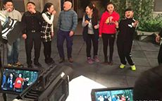 大型電視情景喜劇《歡樂黔劇》貴州三頻道今日開播