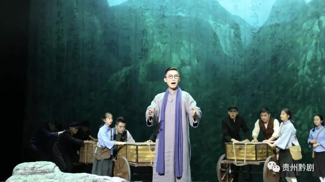 黔劇《天渠》在浦東群星劇場成功上演，好評如潮