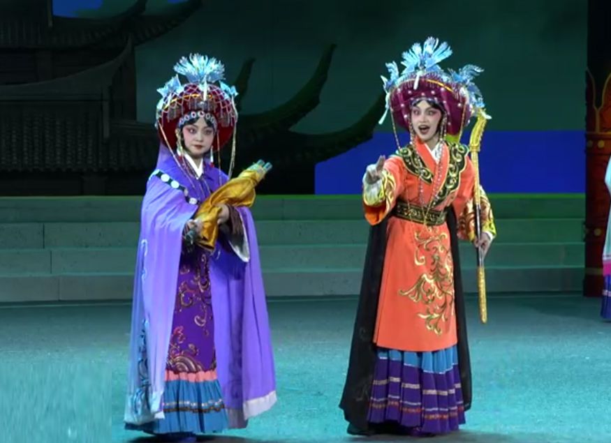 《奢香夫人》，黔劇劇目。編劇俞百?。▓坦P）、朱云鵬。根據明初古水西諾蘇部族主穆（君主）、貴州宣尉使、誥封...